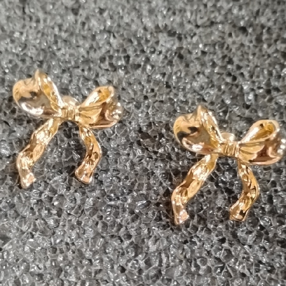 Bow Earrings